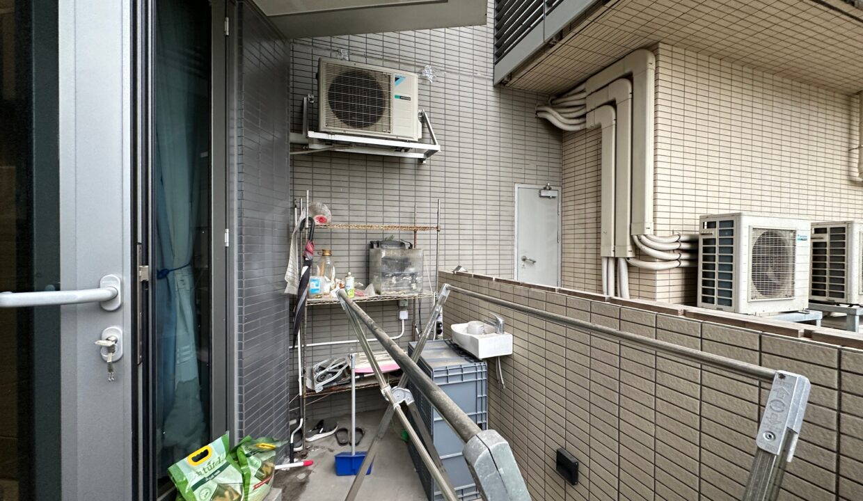 2eada7a5-b2b7-4598-88a4-4309f199f0bd-1.jpeg