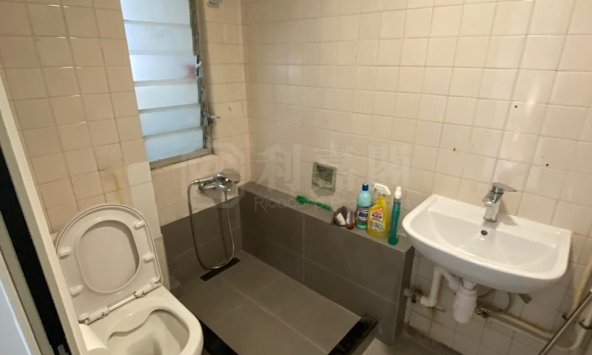 4f604ca7-a736-4eba-bc78-3238b384784e.jpeg