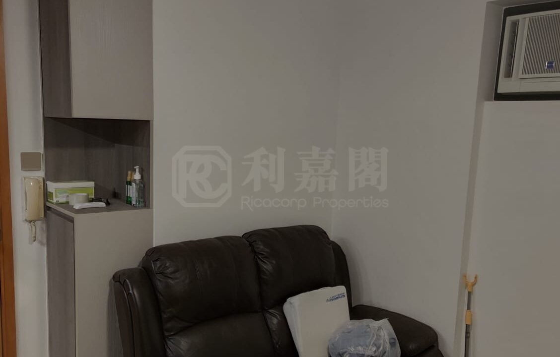 72216041-2d42-45c5-b27e-f729de041aae.jpeg