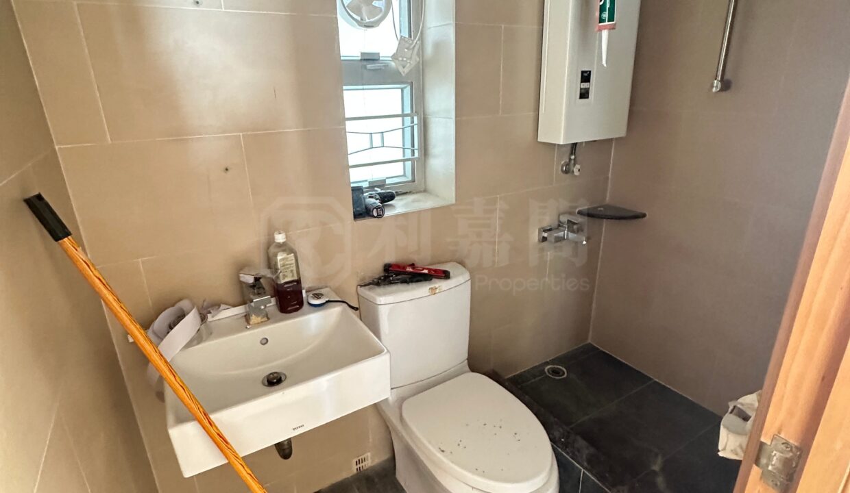 87e13a02-50af-4451-92d9-f6027f5ad16d.jpeg