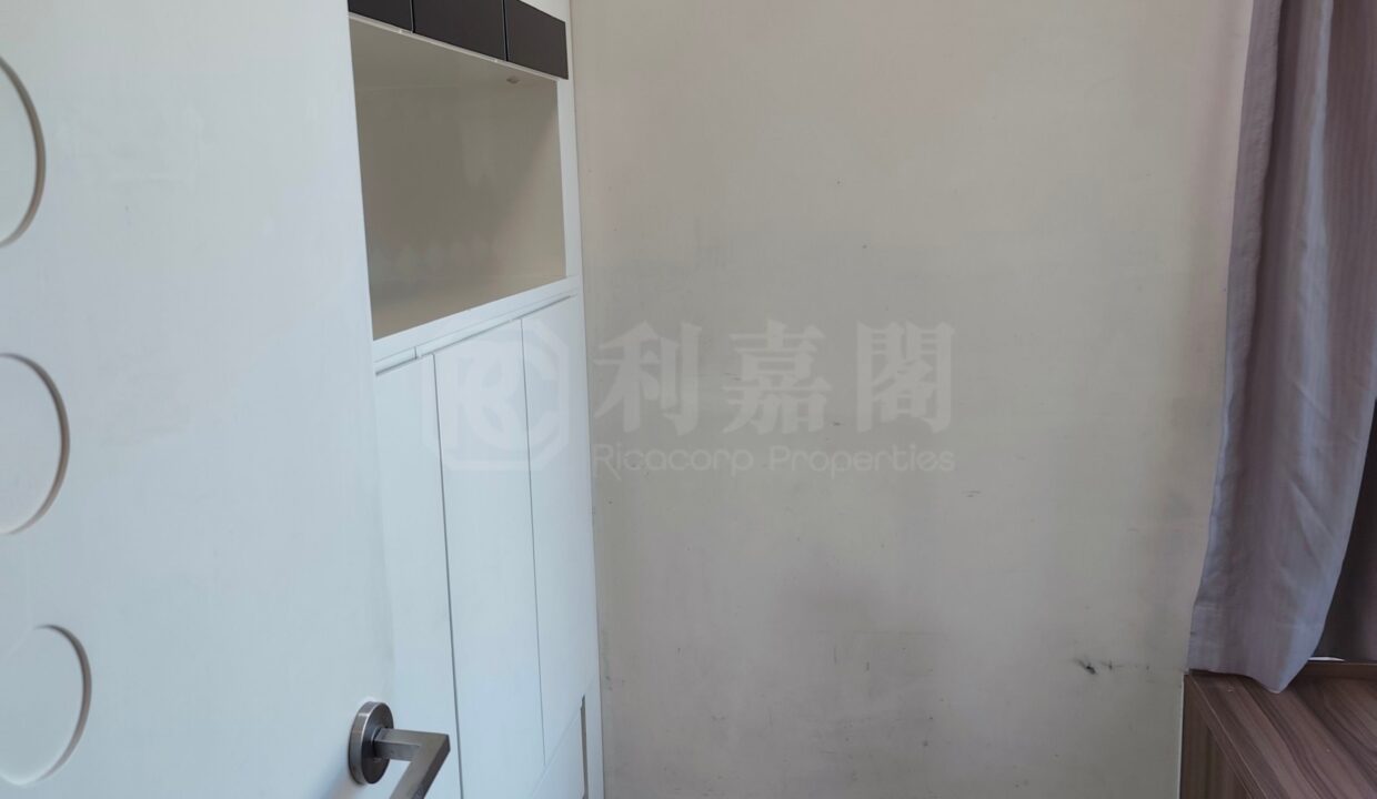 aa94a73b-1b46-4d1d-89df-e045f71a00f2.jpeg