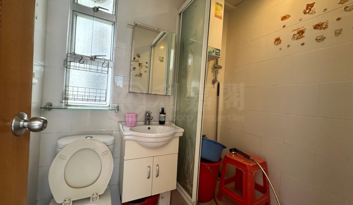 016740c8-5de7-465c-bc49-f6ab8879fcd7.jpeg