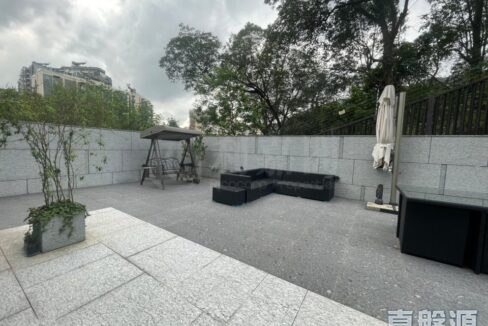 2e359832-17d4-4f5d-a986-6c89ac9a6ce3.jpeg