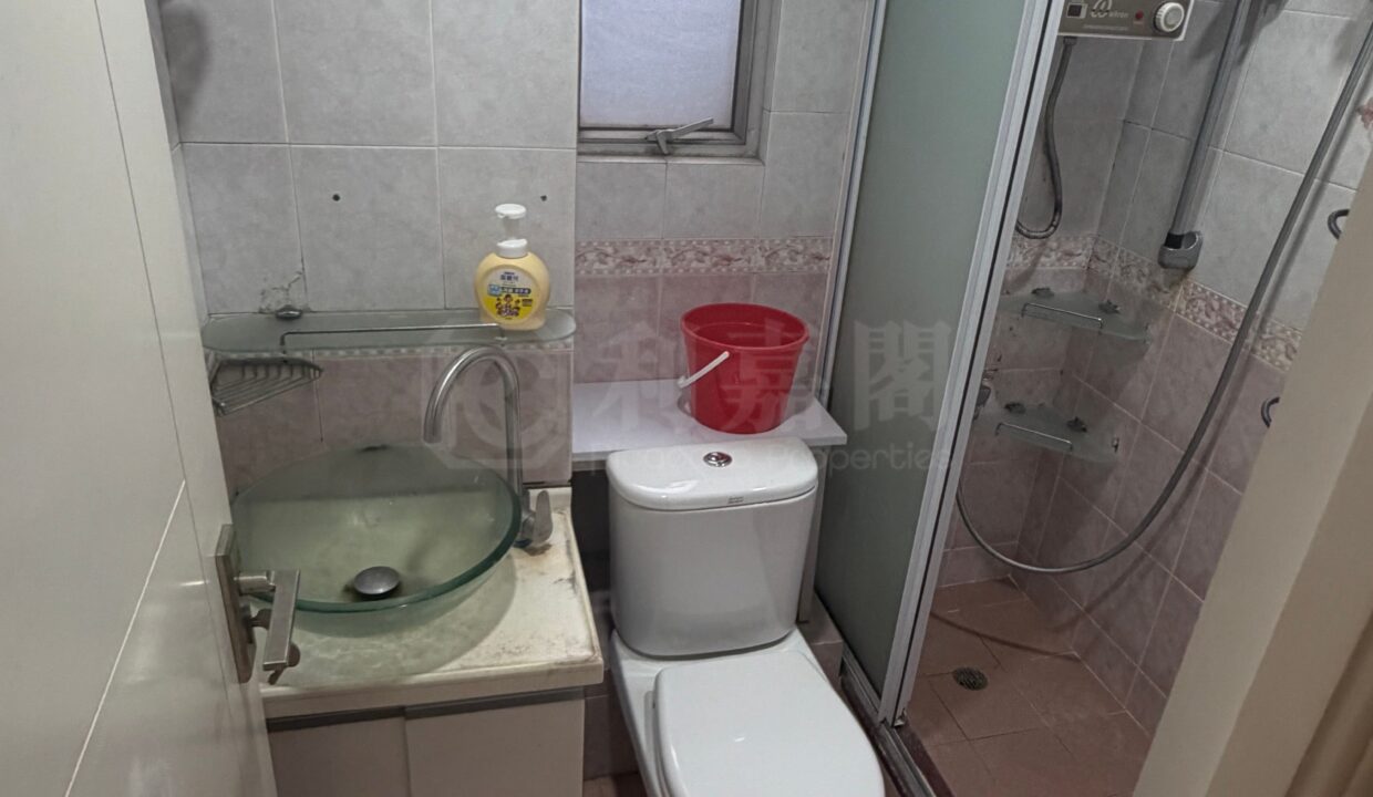 58787e21-5747-43cb-aeb2-45499f2f4c22.jpeg