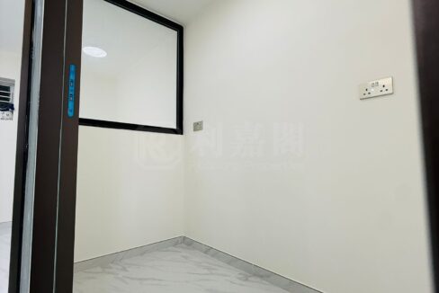 733817a6-b60a-4899-adda-a8013b610a9f.jpeg