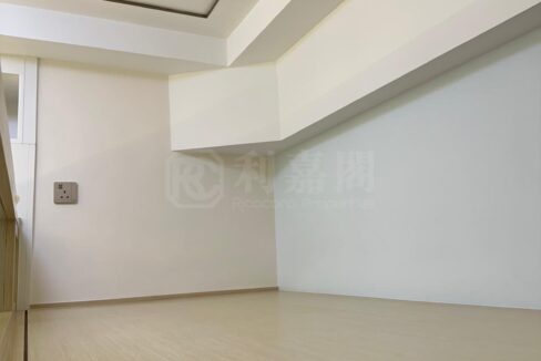 9b574062-80e4-4a54-a34d-4389c5e2c5a4.jpeg