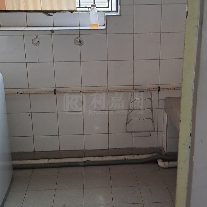bb908840-b00b-41ee-b977-32d5094a03d9.jpeg