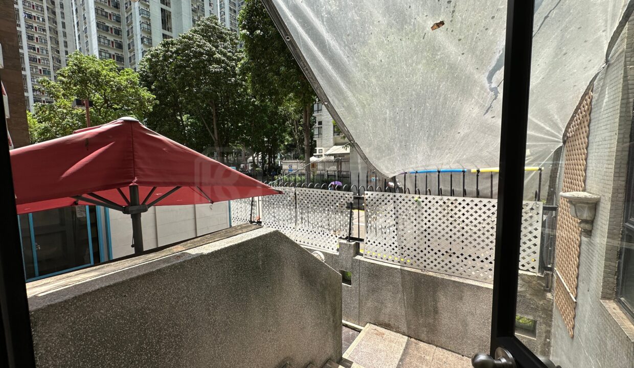 e0028738-2f3c-484b-8e84-a7e1a1057fec.jpeg