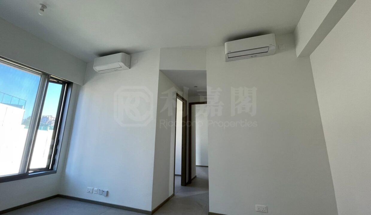 ecc096af-7cea-4c06-bea5-4d3dae1b6f68.jpeg