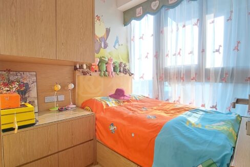 2c06c7ee-d4fb-45cf-94db-21716b0bf2bb