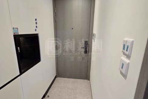 4d111d4f-f0c6-4686-a083-ede91d8a22b2