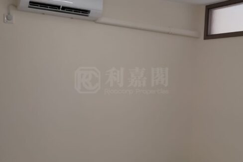 59a690b1-f3e6-450d-8d28-72a0ace5162e