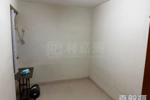 5d74827b-06e1-4de7-8fec-a2c208eae5c7