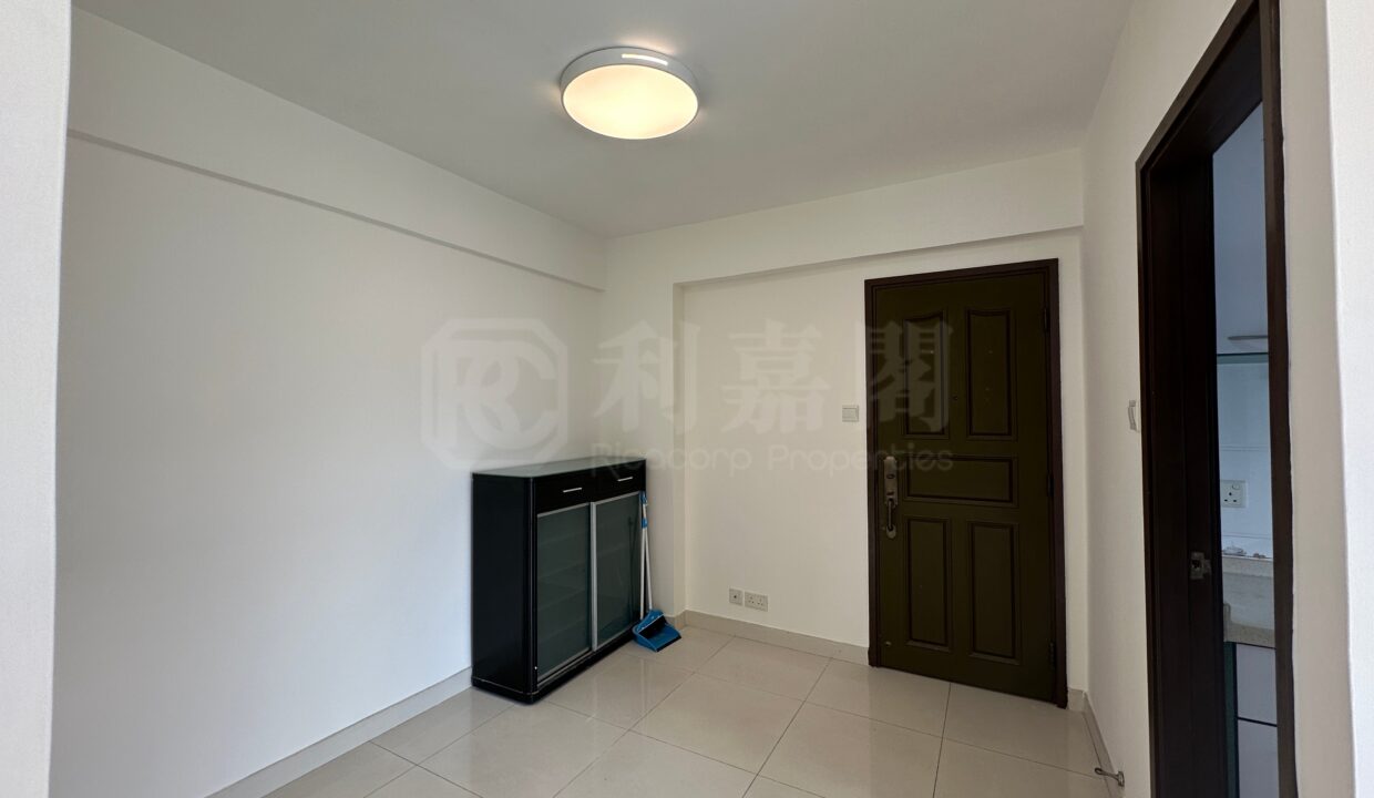 75e75749-bb32-4b35-a1f5-bd3ae43122ca
