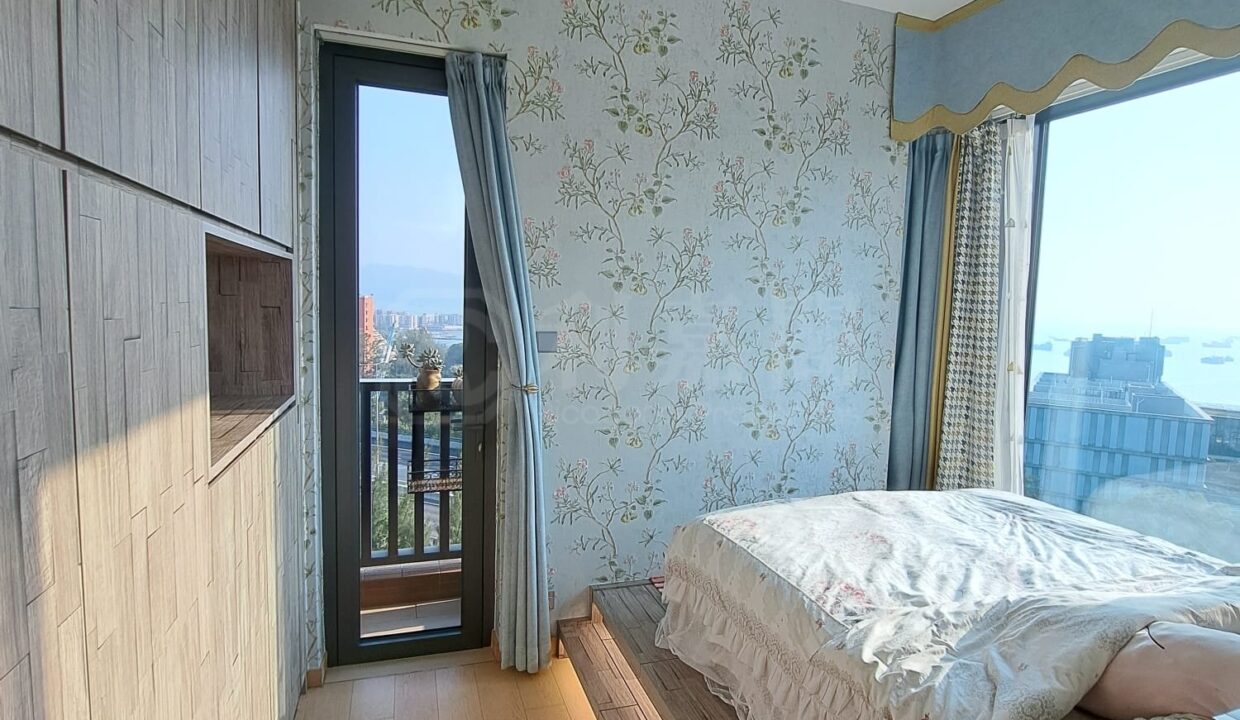 864252e5-6135-417d-8dfa-f7b7840b31b7