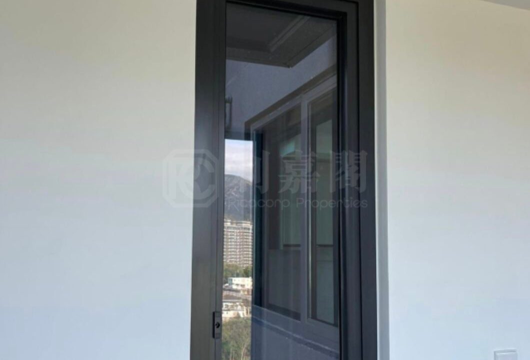 902929ef-82ea-47fd-82a8-406ebe8c46cd
