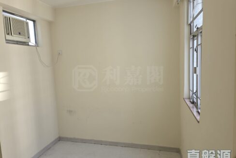 ad480b6f-a940-42cf-aea0-800735513c56