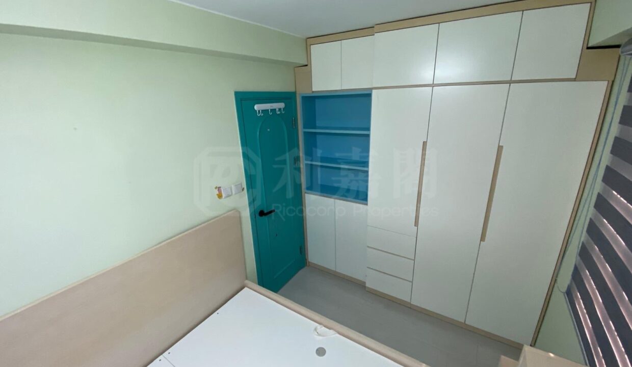 bc998032-dbfa-4d5b-b3f0-a738a79f307b
