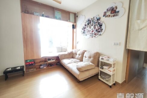 d1b850c1-3ec4-46d9-980d-cdc2ff946eac