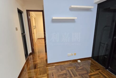 f918a1b4-912a-4995-82fc-4121295fe981